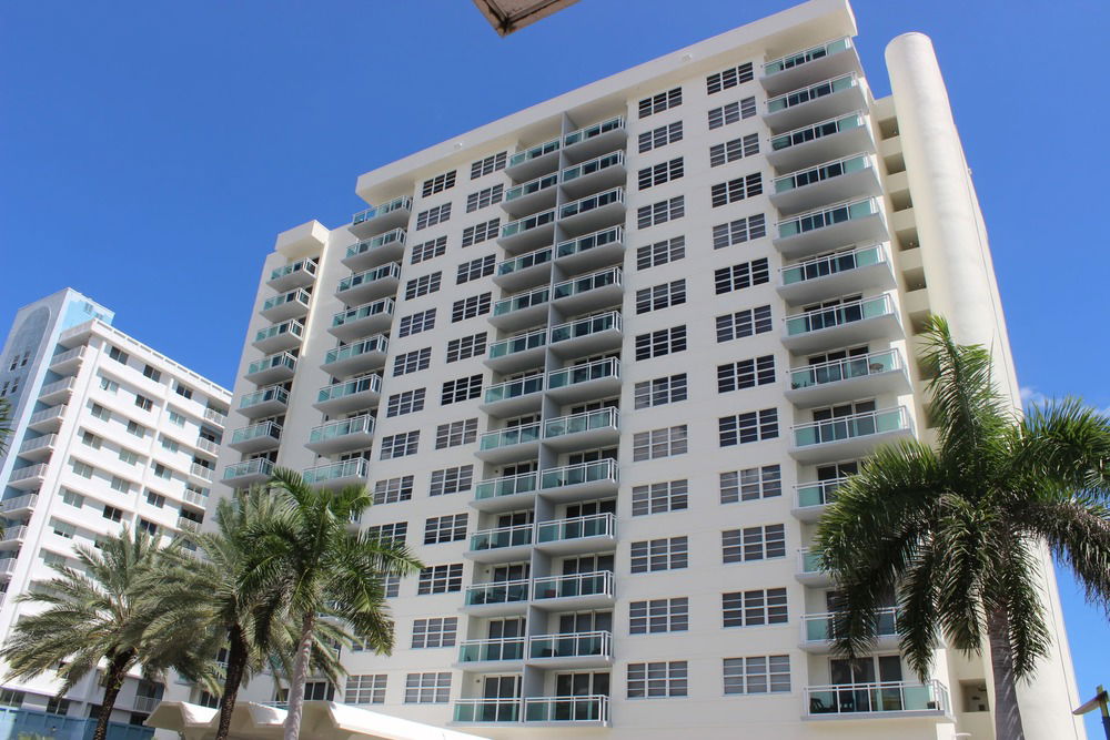 The Collins  photo 2